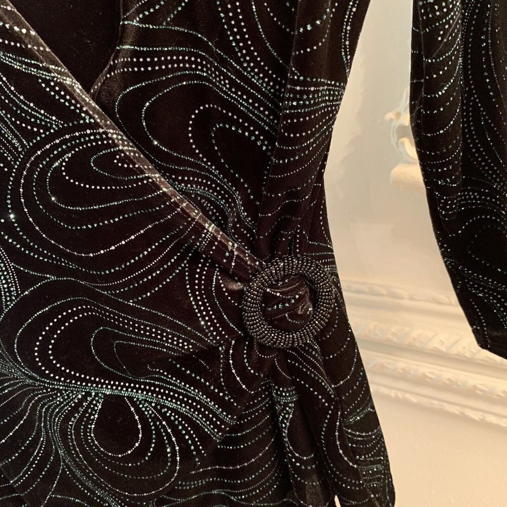 Notations. Size PS. Black Velvet Metallic Side Drape Top. 3/4 Sleeve. B35